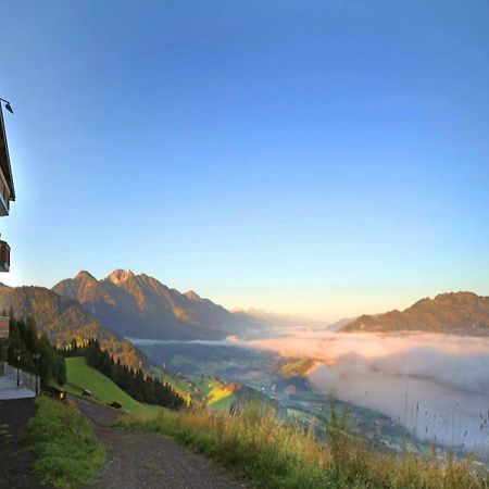 Hotel Hahnbaum Санкт-Йохан Экстерьер фото